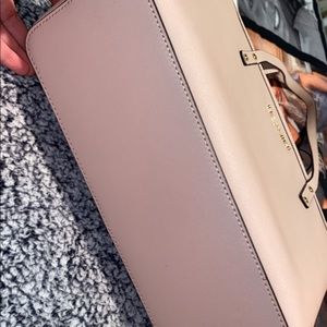 Michael Kors pocket book